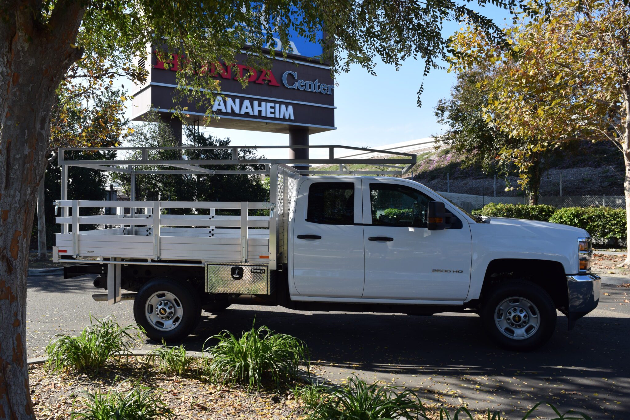 2018 Chevy Silverado 2500 66x9 aluminum flatbed with 22 fold down gates toolbox 14x12x30 lumber rack dock bumper